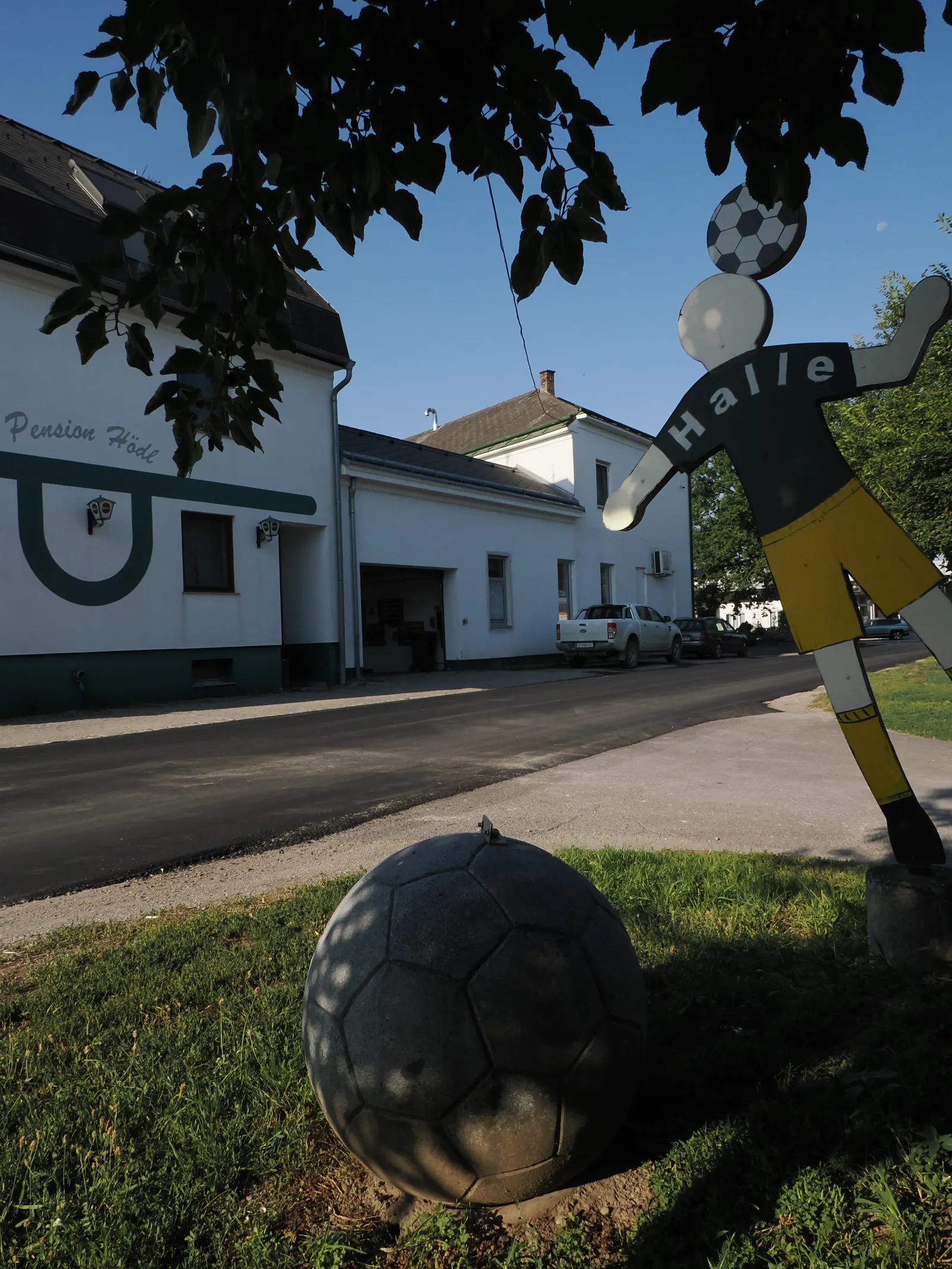 Hallenfußballhalle im Freizeitcenter Hödl, Außenansicht
